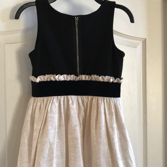 Girl’s Holiday Dress, size 12 - Picture 5 of 6